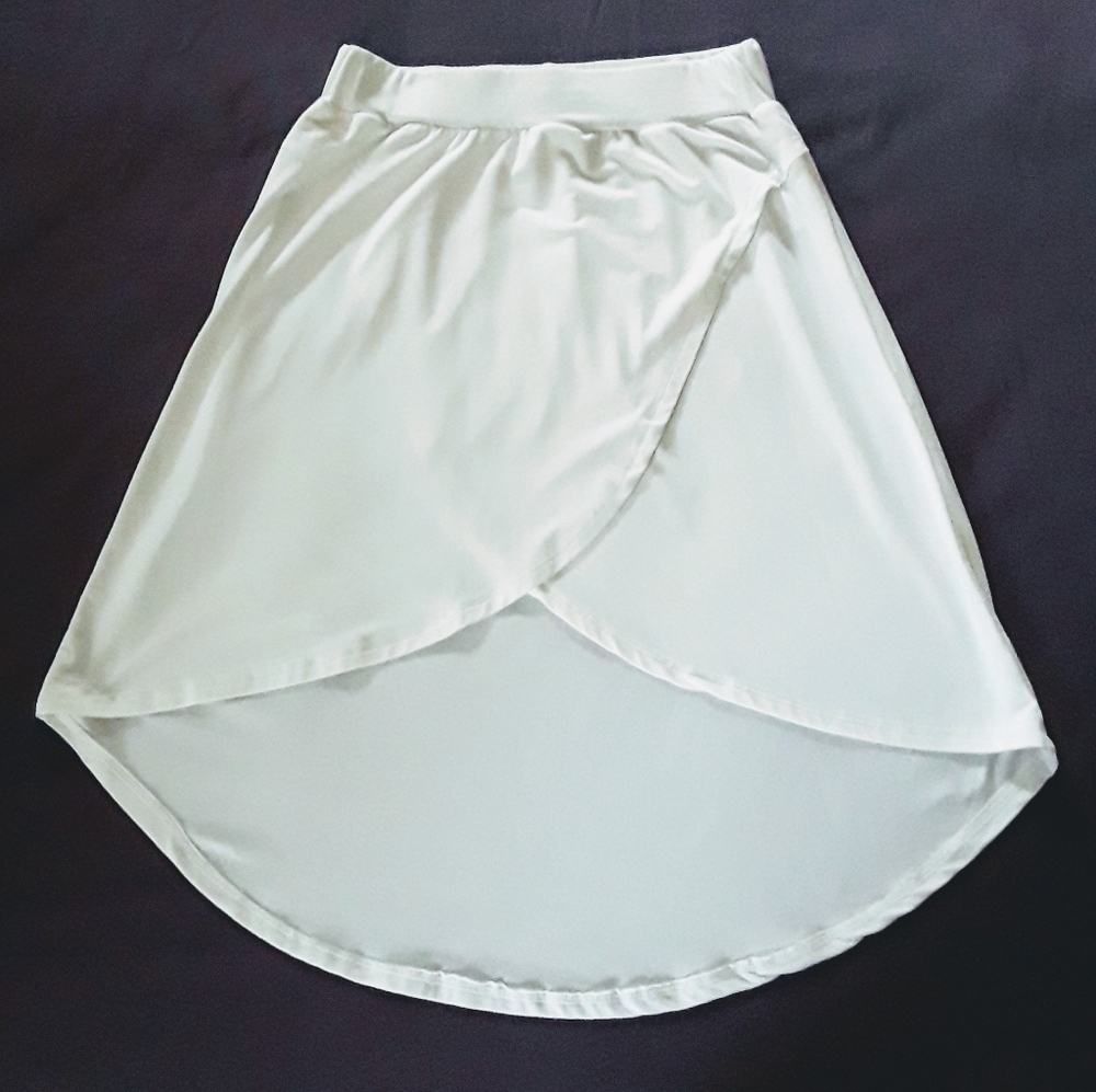 Girls Short White Skirt